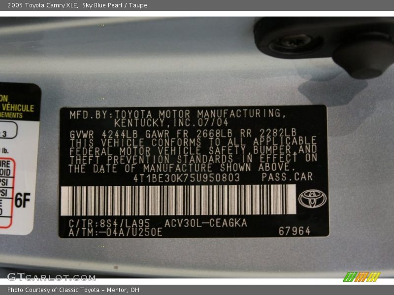 Sky Blue Pearl / Taupe 2005 Toyota Camry XLE
