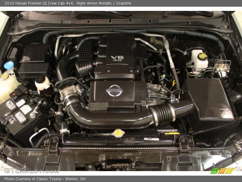 Night Armor Metallic / Graphite 2010 Nissan Frontier LE Crew Cab 4x4