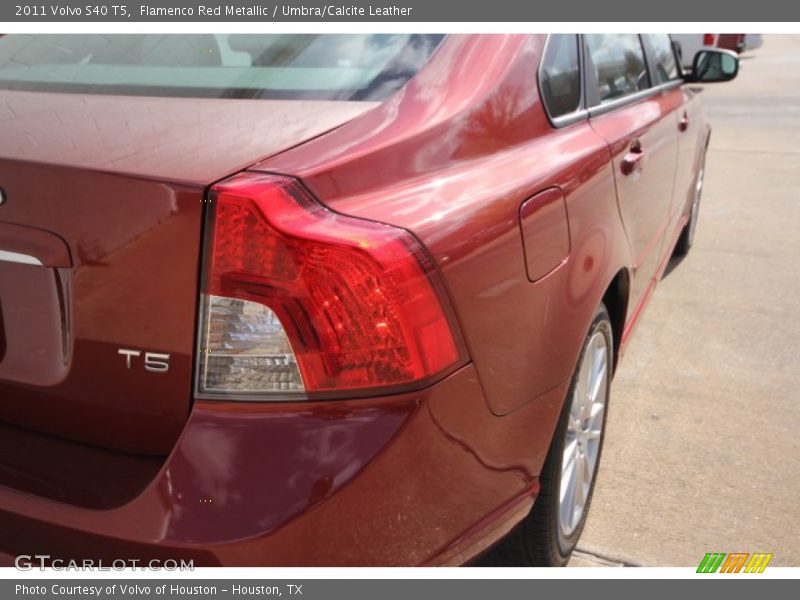 Flamenco Red Metallic / Umbra/Calcite Leather 2011 Volvo S40 T5