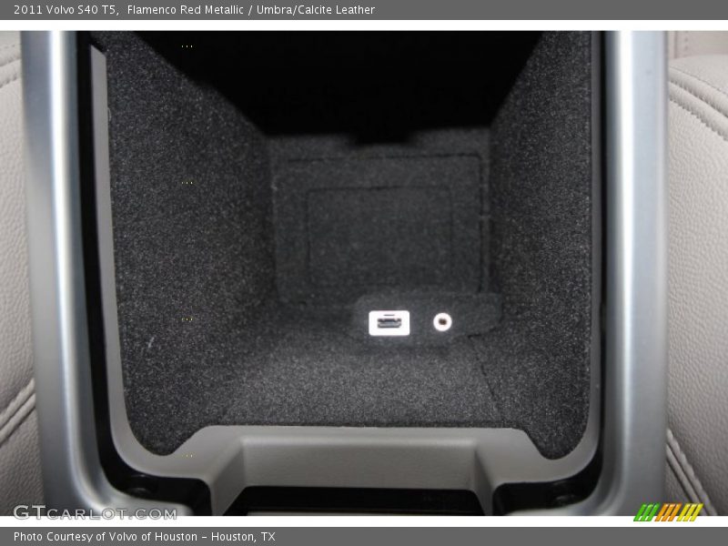 Flamenco Red Metallic / Umbra/Calcite Leather 2011 Volvo S40 T5