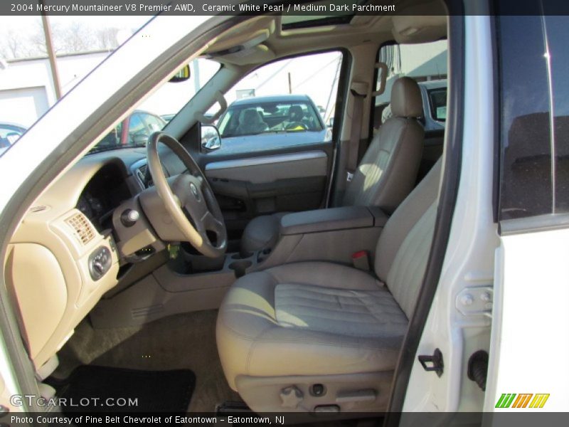 Ceramic White Pearl / Medium Dark Parchment 2004 Mercury Mountaineer V8 Premier AWD