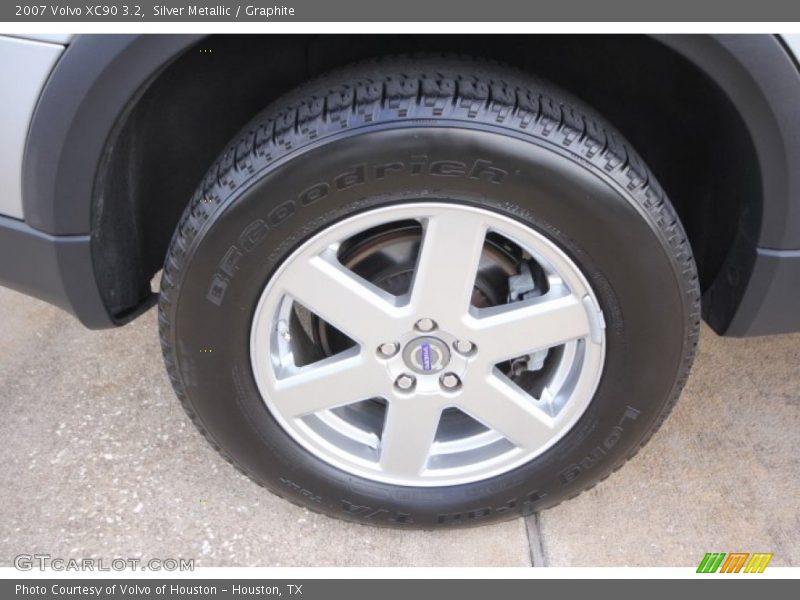 Silver Metallic / Graphite 2007 Volvo XC90 3.2