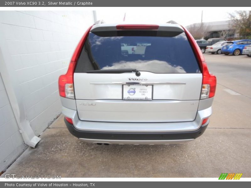 Silver Metallic / Graphite 2007 Volvo XC90 3.2