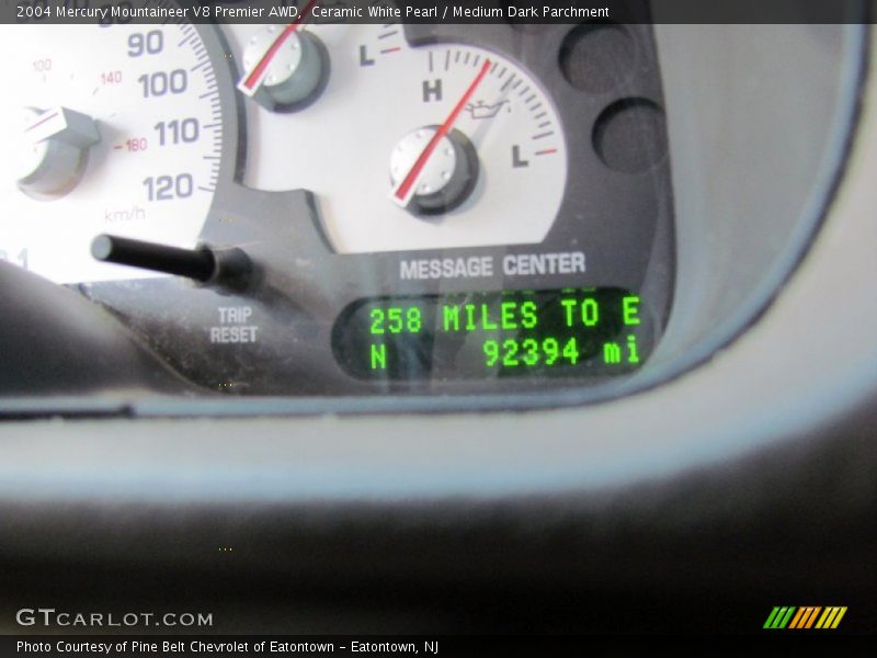 Ceramic White Pearl / Medium Dark Parchment 2004 Mercury Mountaineer V8 Premier AWD