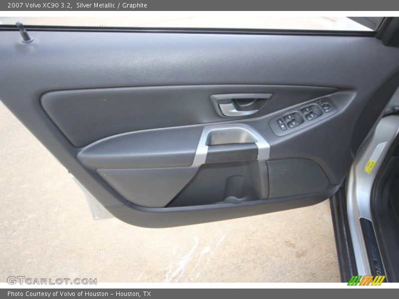Silver Metallic / Graphite 2007 Volvo XC90 3.2