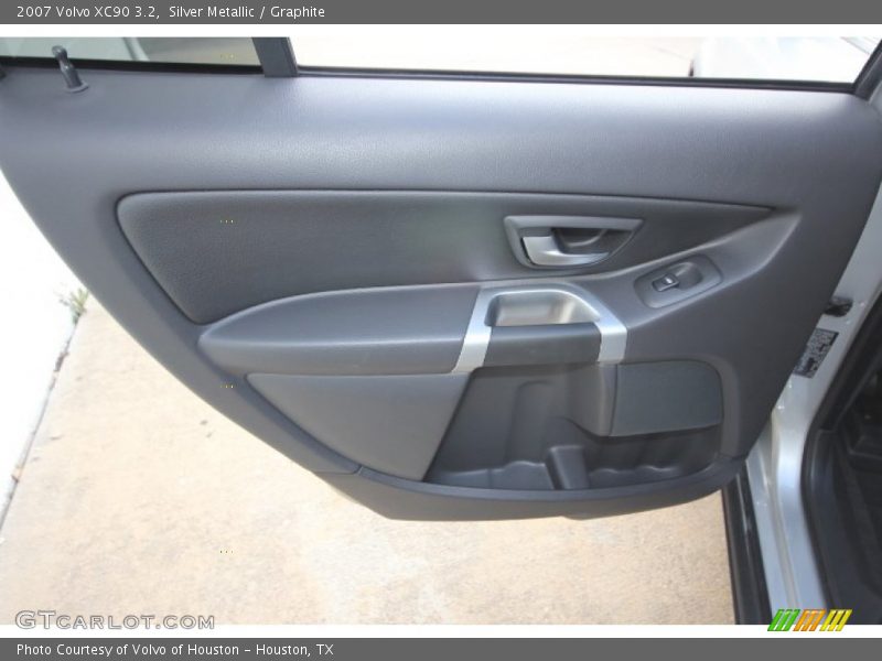 Silver Metallic / Graphite 2007 Volvo XC90 3.2