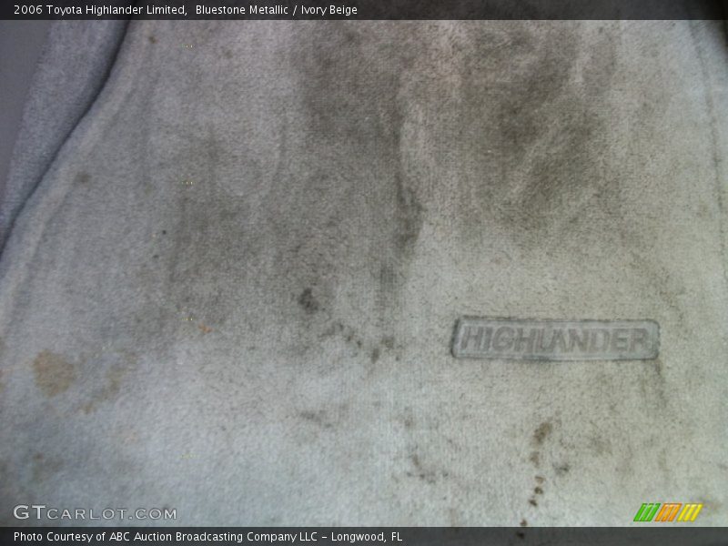 Bluestone Metallic / Ivory Beige 2006 Toyota Highlander Limited