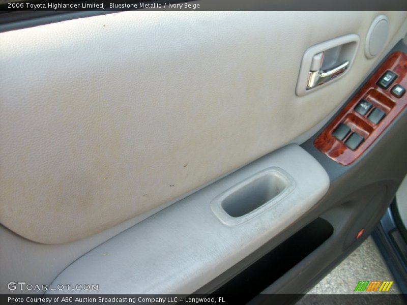 Bluestone Metallic / Ivory Beige 2006 Toyota Highlander Limited
