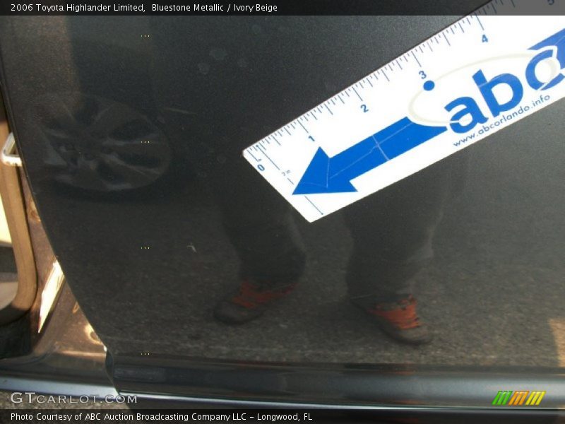 Bluestone Metallic / Ivory Beige 2006 Toyota Highlander Limited