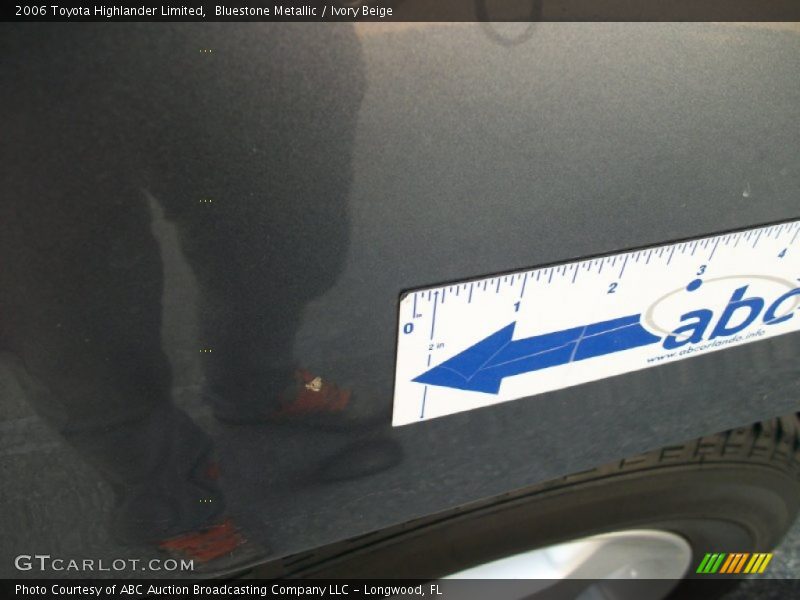 Bluestone Metallic / Ivory Beige 2006 Toyota Highlander Limited
