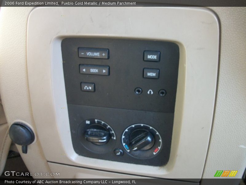 Pueblo Gold Metallic / Medium Parchment 2006 Ford Expedition Limited