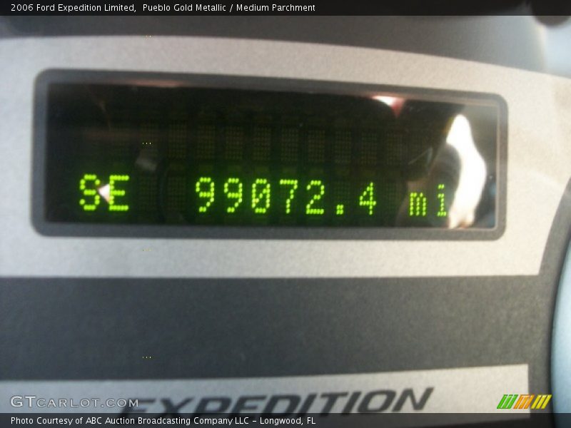 Pueblo Gold Metallic / Medium Parchment 2006 Ford Expedition Limited