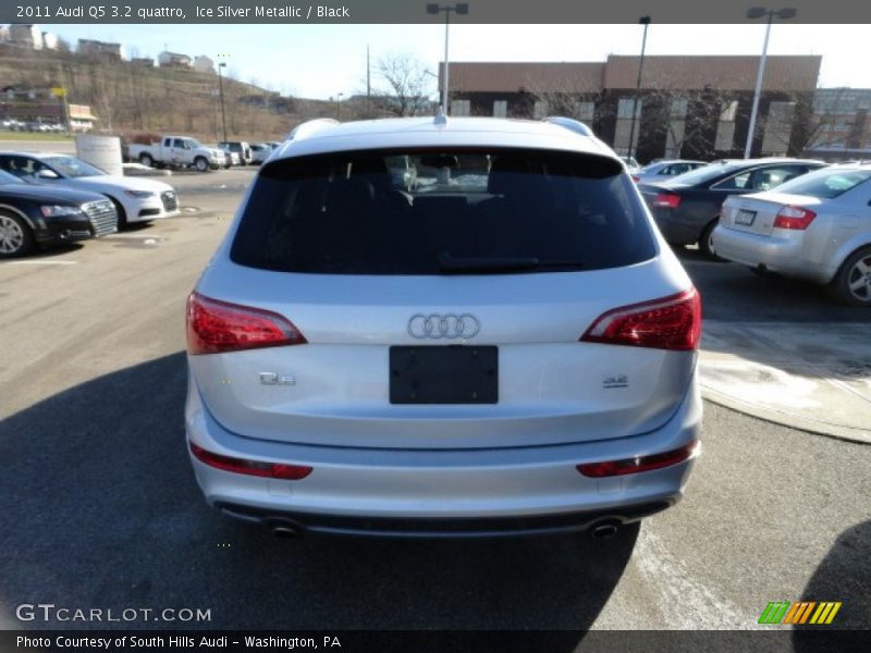 Ice Silver Metallic / Black 2011 Audi Q5 3.2 quattro