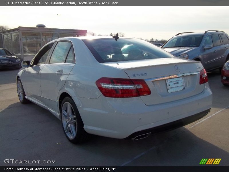 Arctic White / Ash/Black 2011 Mercedes-Benz E 550 4Matic Sedan