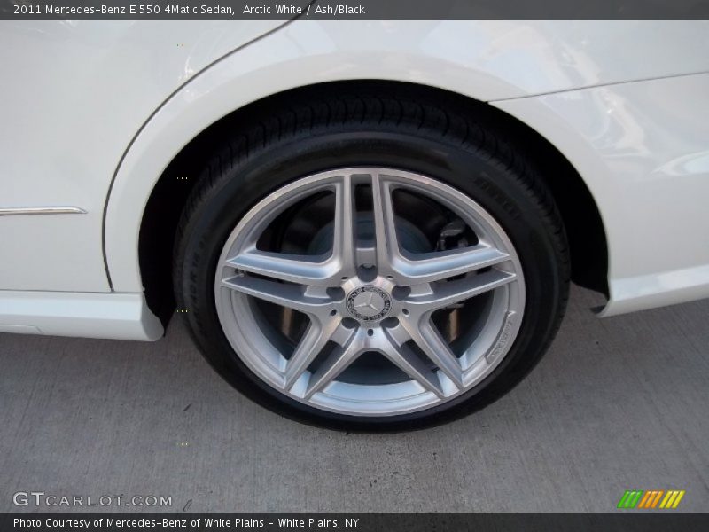 Arctic White / Ash/Black 2011 Mercedes-Benz E 550 4Matic Sedan