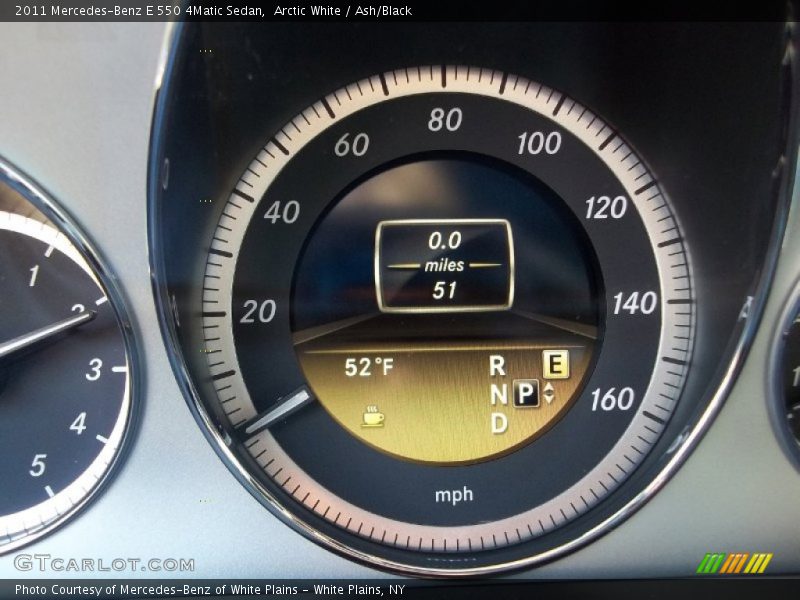 Arctic White / Ash/Black 2011 Mercedes-Benz E 550 4Matic Sedan
