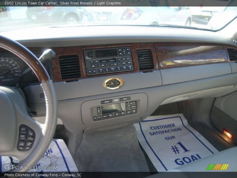 Silver Frost Metallic / Light Graphite 2002 Lincoln Town Car Cartier