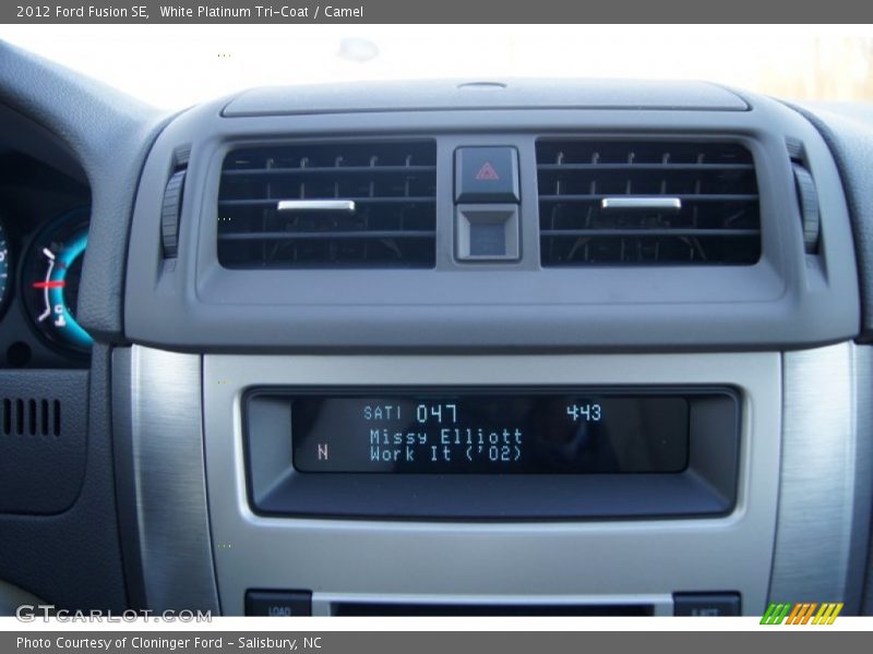 White Platinum Tri-Coat / Camel 2012 Ford Fusion SE