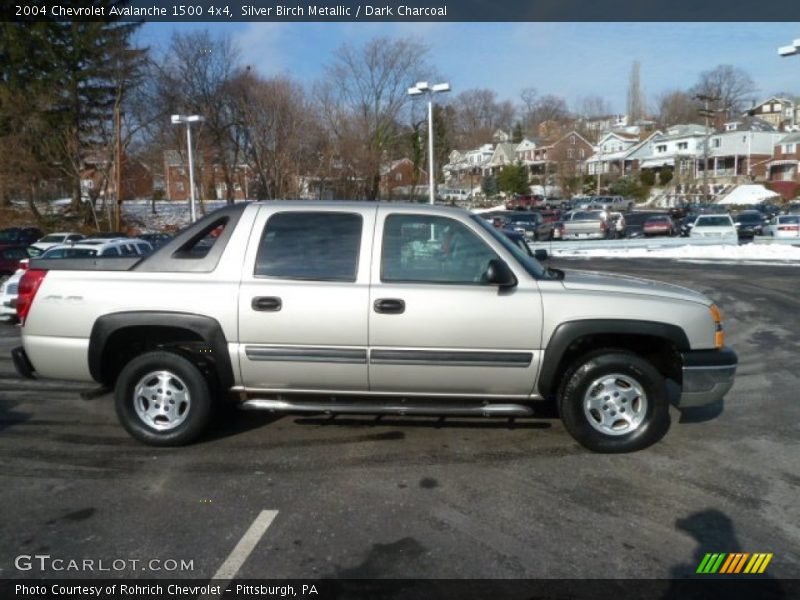Silver Birch Metallic / Dark Charcoal 2004 Chevrolet Avalanche 1500 4x4
