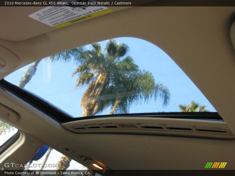 Sunroof of 2010 GL 450 4Matic
