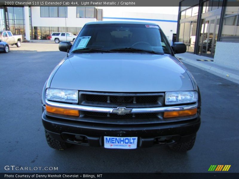 Light Pewter Metallic / Graphite 2003 Chevrolet S10 LS Extended Cab 4x4