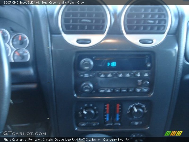 Steel Grey Metallic / Light Gray 2005 GMC Envoy SLE 4x4