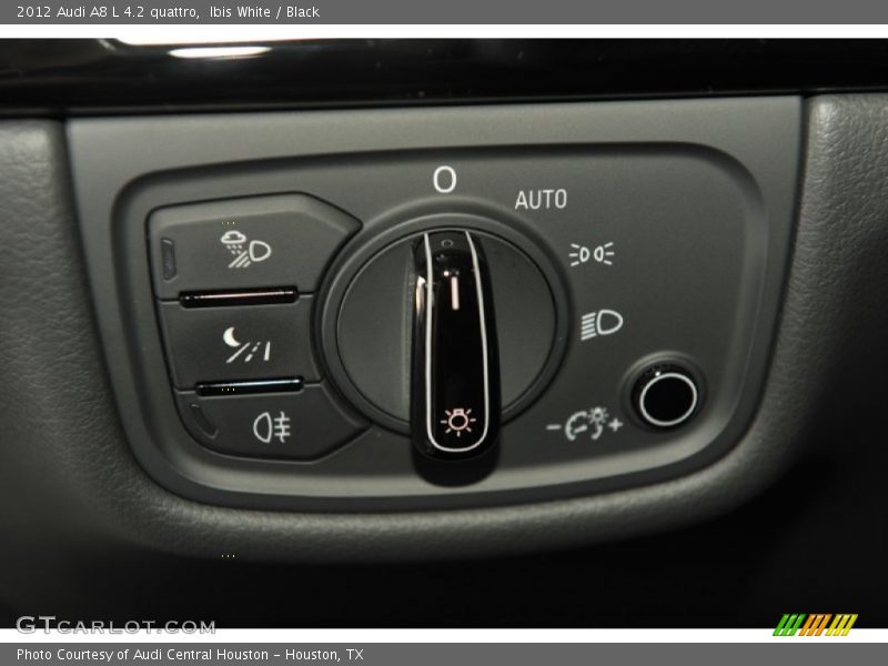 Controls of 2012 A8 L 4.2 quattro