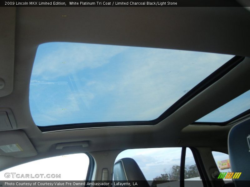 Sunroof of 2009 MKX Limited Edition