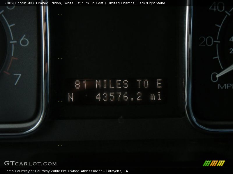 White Platinum Tri Coat / Limited Charcoal Black/Light Stone 2009 Lincoln MKX Limited Edition