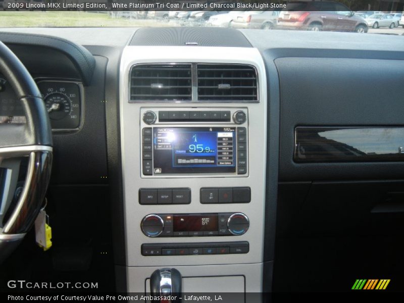 White Platinum Tri Coat / Limited Charcoal Black/Light Stone 2009 Lincoln MKX Limited Edition