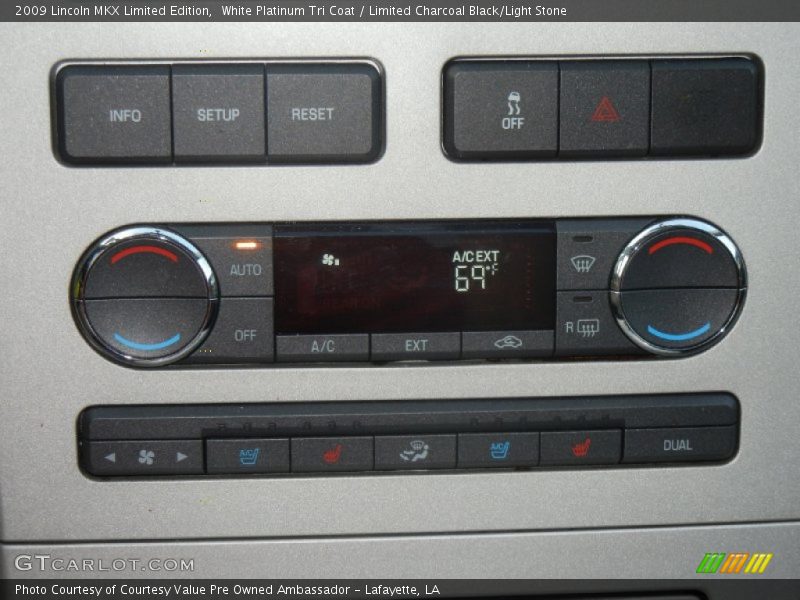 Controls of 2009 MKX Limited Edition