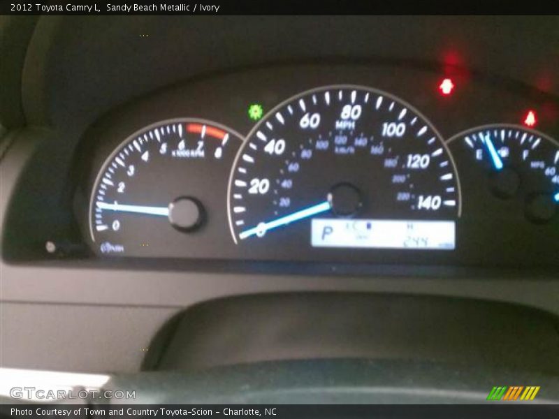 Sandy Beach Metallic / Ivory 2012 Toyota Camry L
