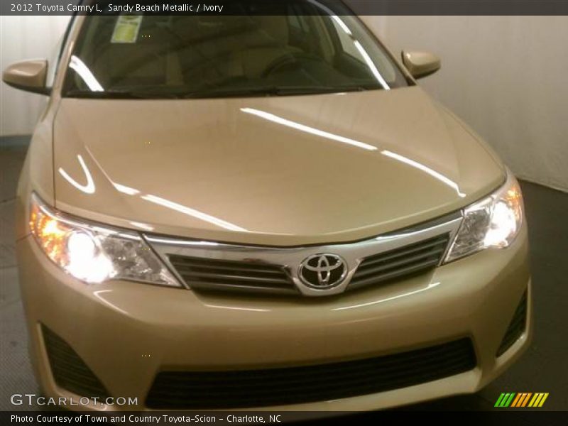 Sandy Beach Metallic / Ivory 2012 Toyota Camry L