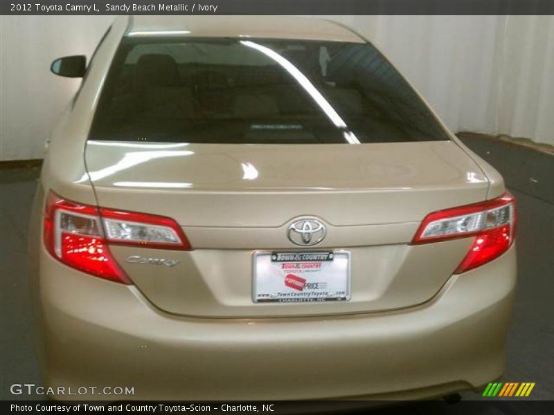 Sandy Beach Metallic / Ivory 2012 Toyota Camry L