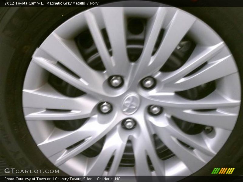 Magnetic Gray Metallic / Ivory 2012 Toyota Camry L