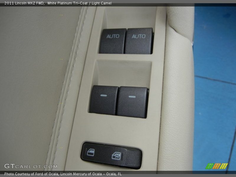 White Platinum Tri-Coat / Light Camel 2011 Lincoln MKZ FWD