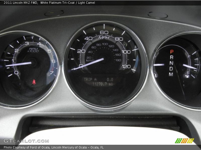 White Platinum Tri-Coat / Light Camel 2011 Lincoln MKZ FWD