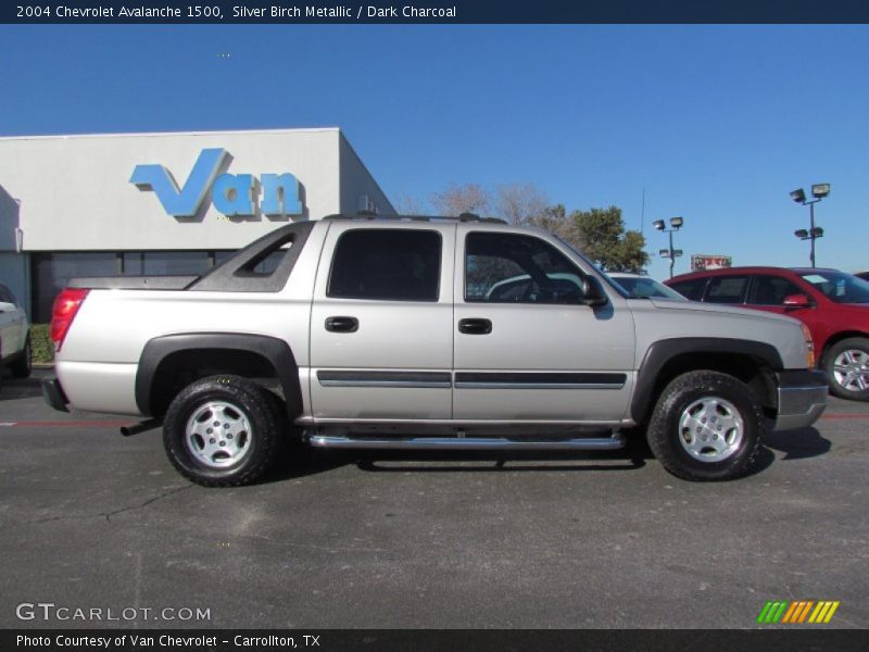 Silver Birch Metallic / Dark Charcoal 2004 Chevrolet Avalanche 1500