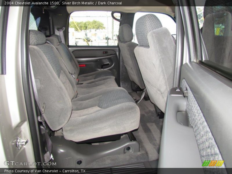 Silver Birch Metallic / Dark Charcoal 2004 Chevrolet Avalanche 1500