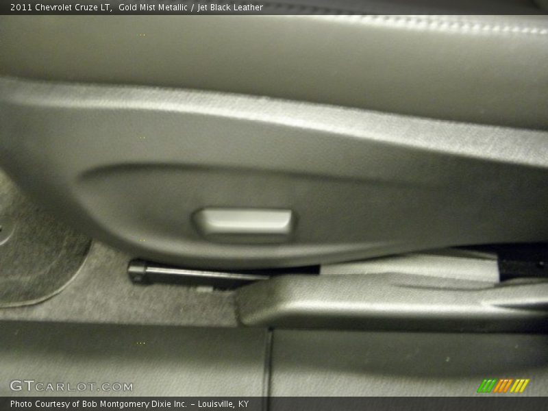 Gold Mist Metallic / Jet Black Leather 2011 Chevrolet Cruze LT