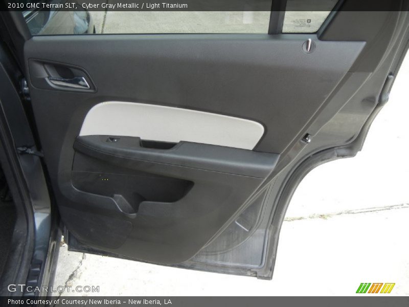 Cyber Gray Metallic / Light Titanium 2010 GMC Terrain SLT
