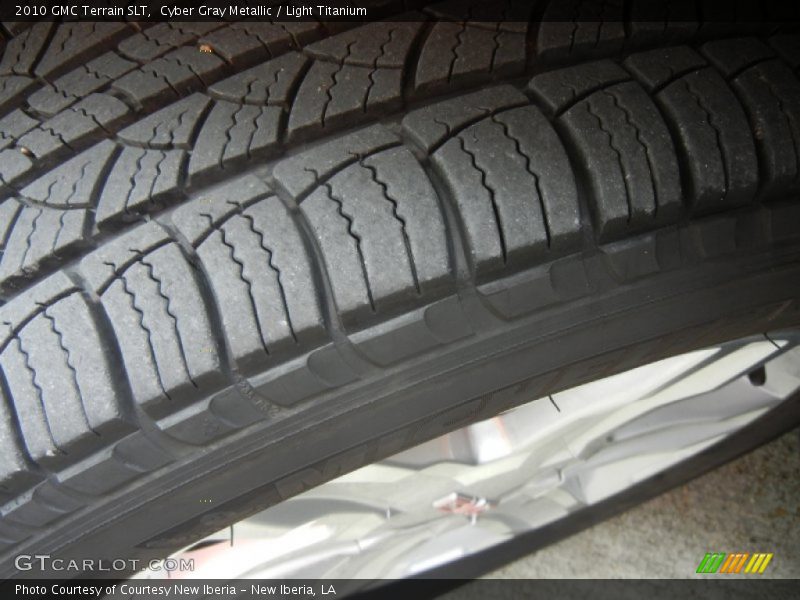 Cyber Gray Metallic / Light Titanium 2010 GMC Terrain SLT