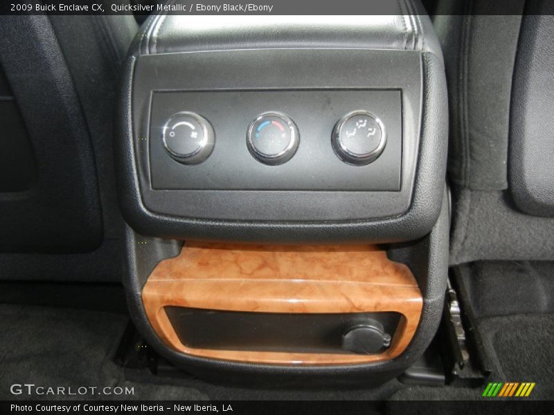 Quicksilver Metallic / Ebony Black/Ebony 2009 Buick Enclave CX