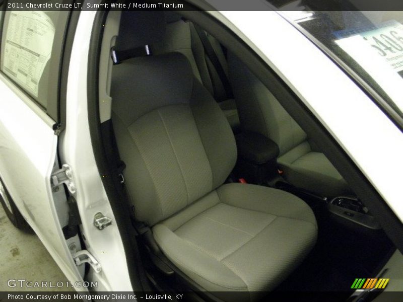Summit White / Medium Titanium 2011 Chevrolet Cruze LT