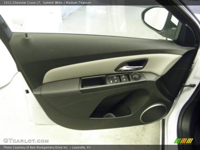 Summit White / Medium Titanium 2011 Chevrolet Cruze LT