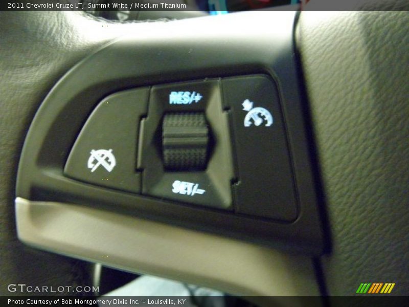 Summit White / Medium Titanium 2011 Chevrolet Cruze LT