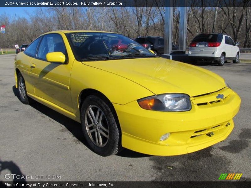 Front 3/4 View of 2004 Cavalier LS Sport Coupe