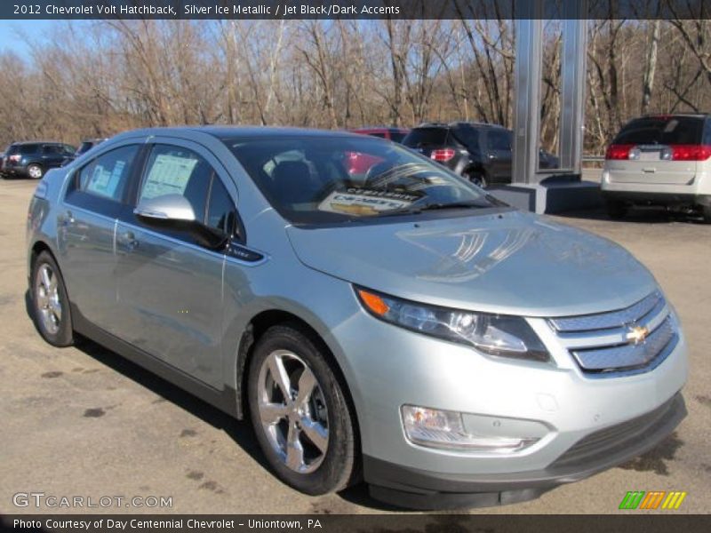 Front 3/4 View of 2012 Volt Hatchback