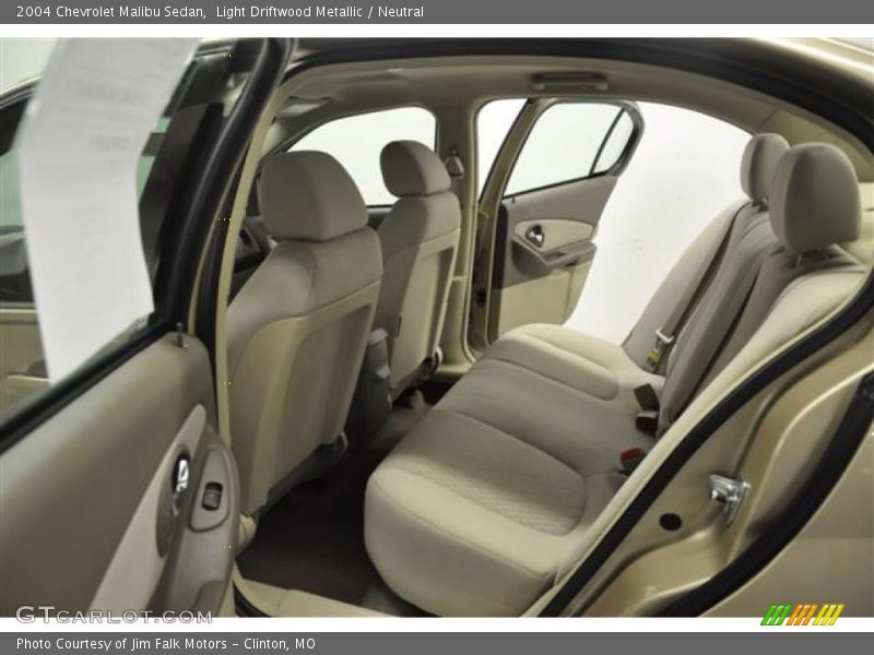 Light Driftwood Metallic / Neutral 2004 Chevrolet Malibu Sedan