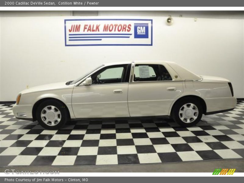 Cotillion White / Pewter 2000 Cadillac DeVille Sedan